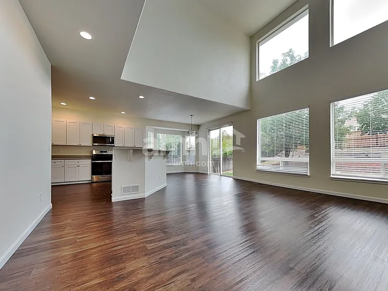 4960 S Malaya Way — Photo 7