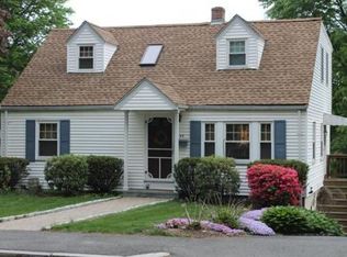 88 North St, Stoneham, MA 02180