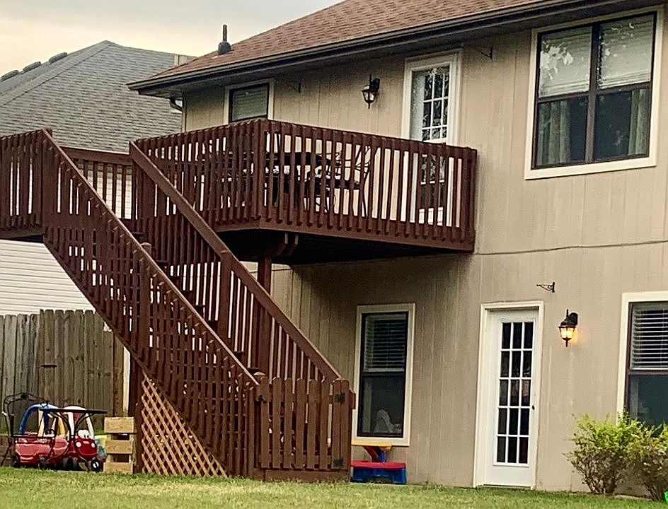 2nd image of 1212 W Butterfield Dr