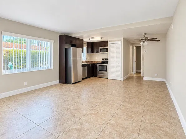 540 NE 44th St APT 14, Boca Raton, FL 33431