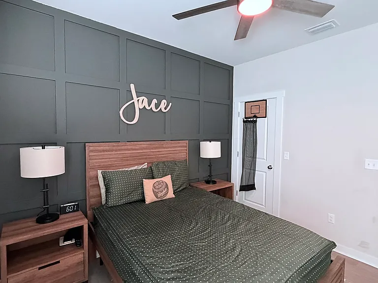 2305 Peony St — Photo 14