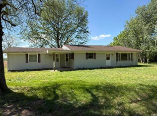 422 N Plank Rd, Boonville, IN 47601