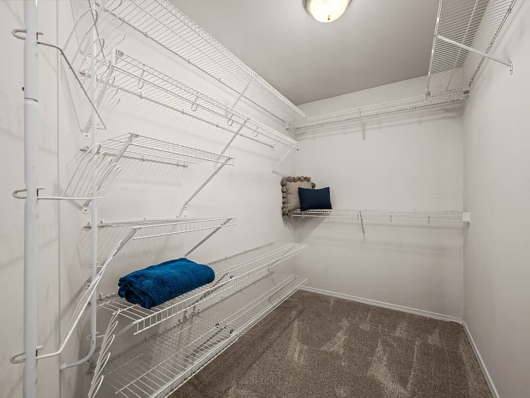 1405 Edwards St — Photo 13