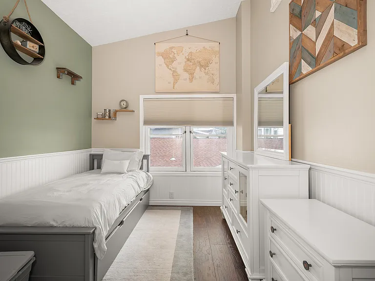 1207 S Liberty Dr — Photo 16