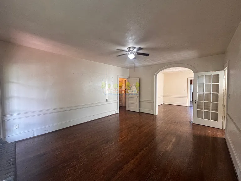 630 W Washington St #1/2 — Photo 9