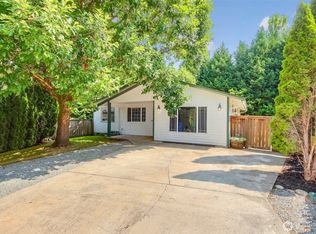 524 Brown St SE, Orting, WA 98360