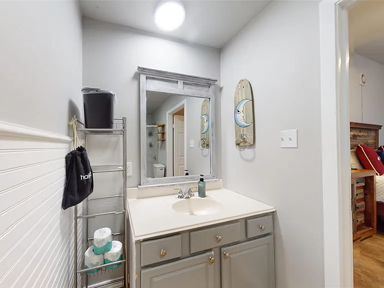 4507 W Bayshore Dr — Photo 16