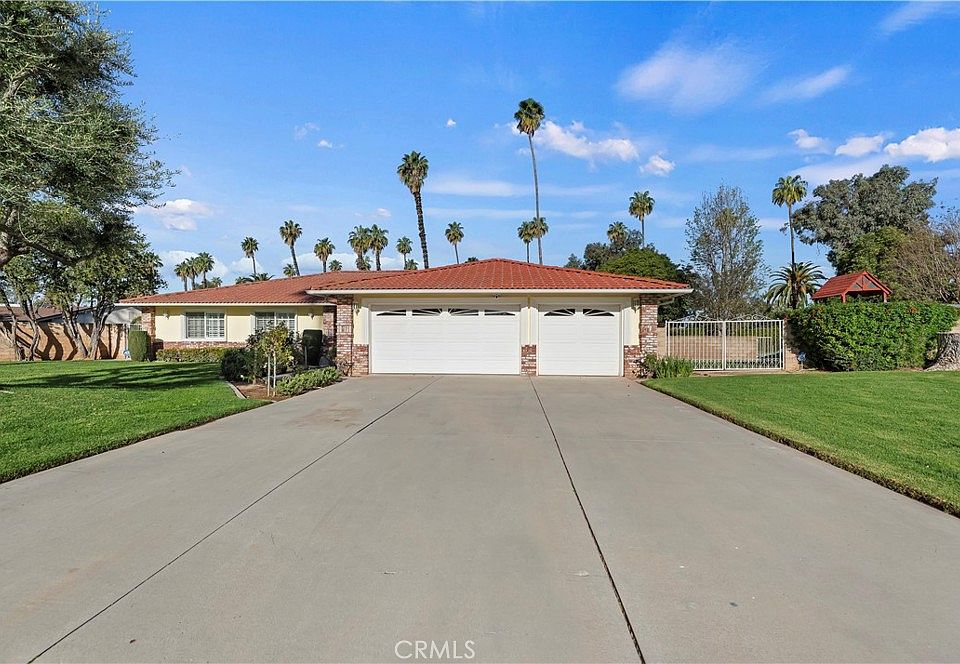 1st image of 6565 Lorraine Dr