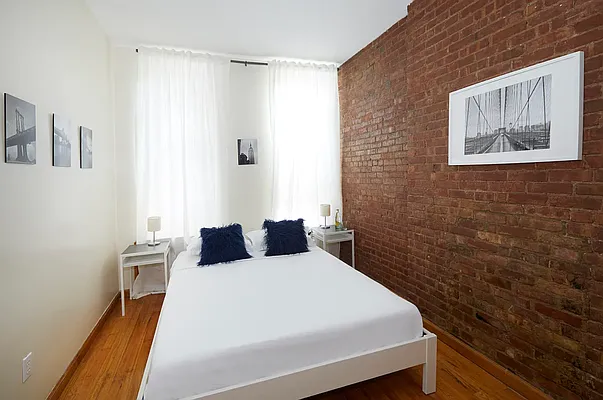 Rented by REAL New York | media 4