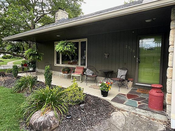 Porch Additional View