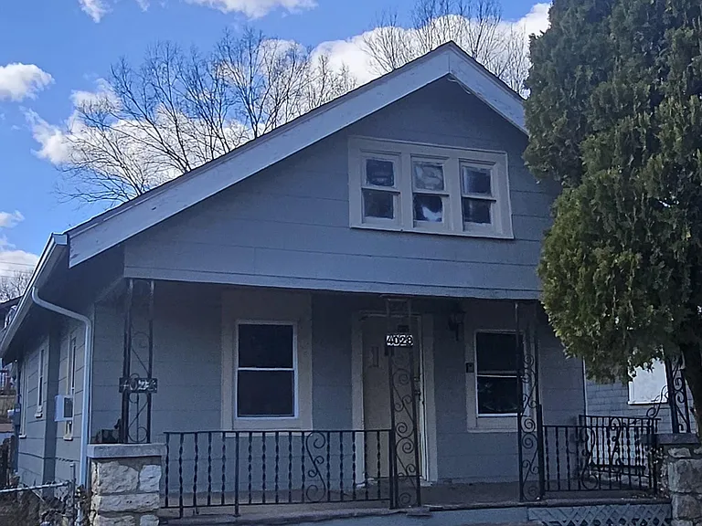 4028 Indiana Ave — Photo 1