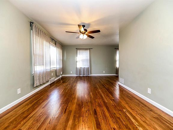 2nd image of 1808 Primrose Ave