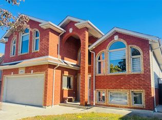 4562 Brunswick Ave, Windsor, ON N9G 3G7