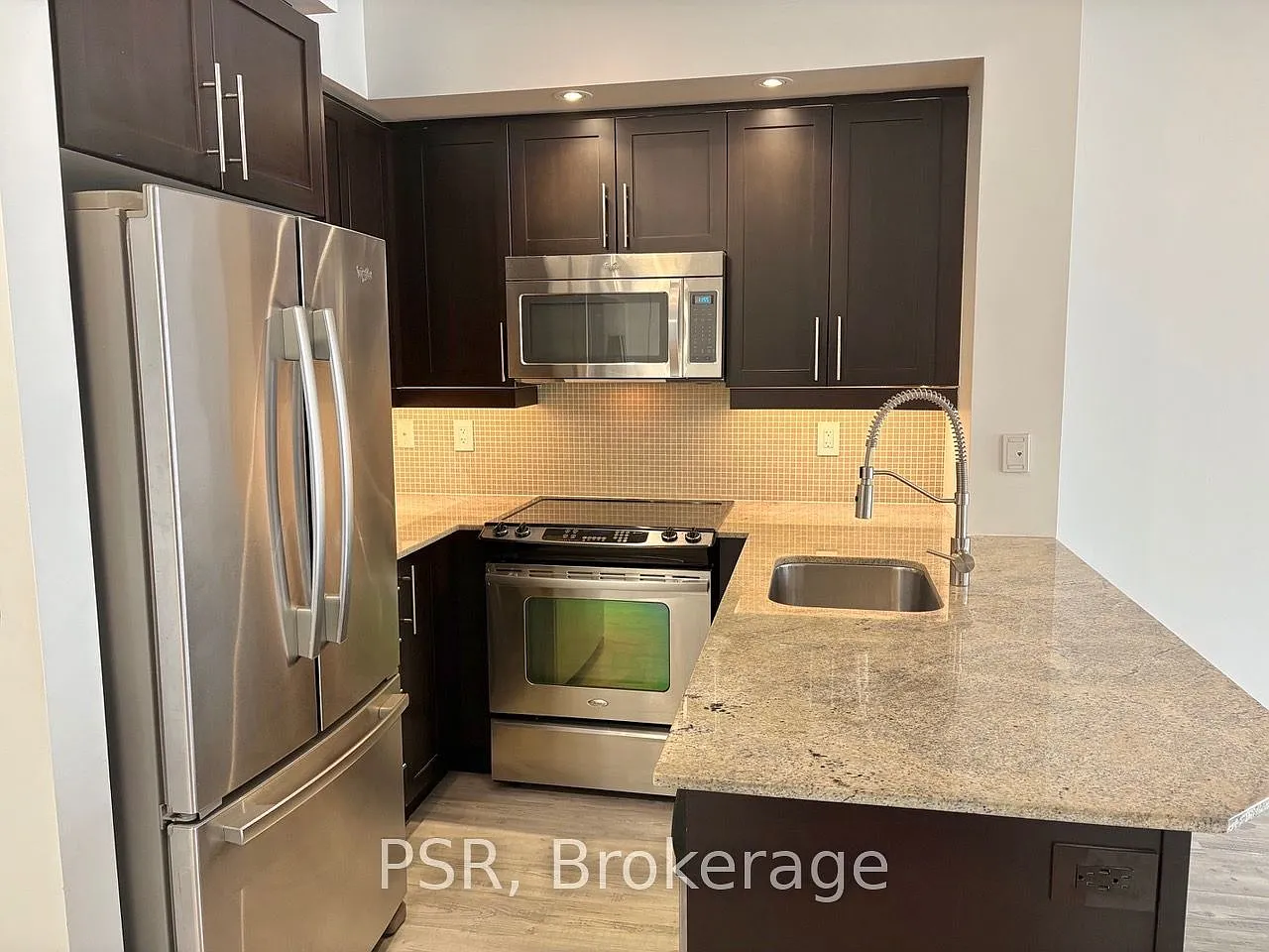 75 E Liberty St — Photo 4