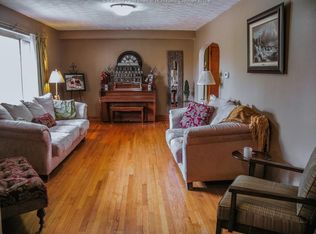 1101 Forest Rd, Charleston, WV 25314