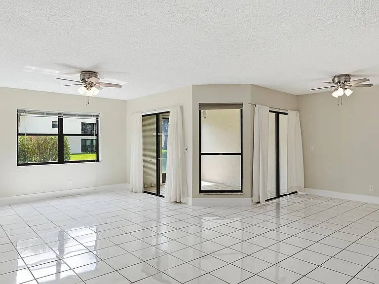 3242 Perimeter Dr — Photo 12