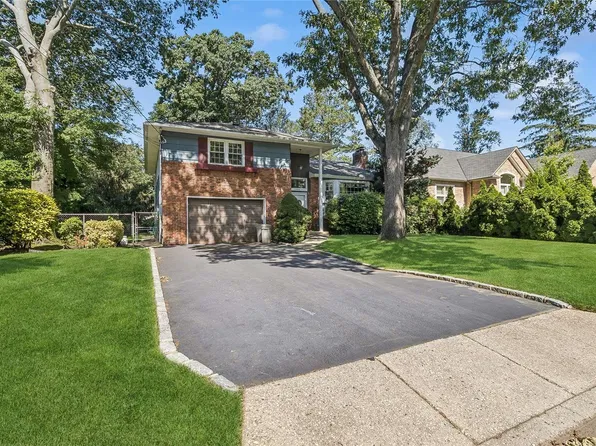 1544 Henry Road, Wantagh, NY 11793