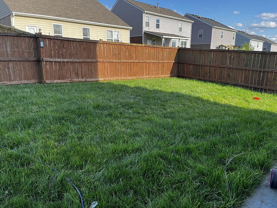 2nd image of 209 S Dunnwood Ln
