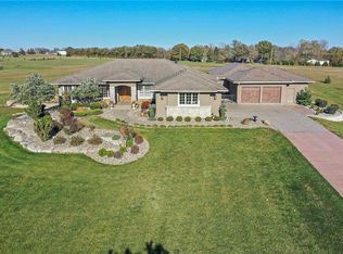 18209 Brentwood Dr, Olathe, KS 66062