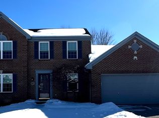 8811 Woodridge Dr, Florence, KY 41042