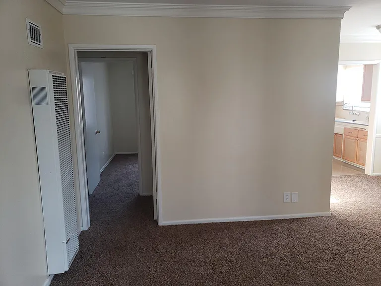 4824 Coliseum St #8 — Photo 1