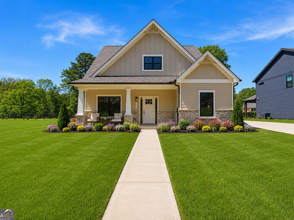 1st image of 44 Puckett Rd