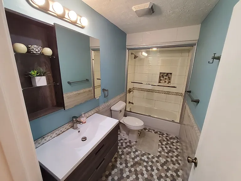 1231 Village Dr — Photo 13