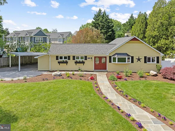 7968 Bolling Dr, Alexandria, VA 22308