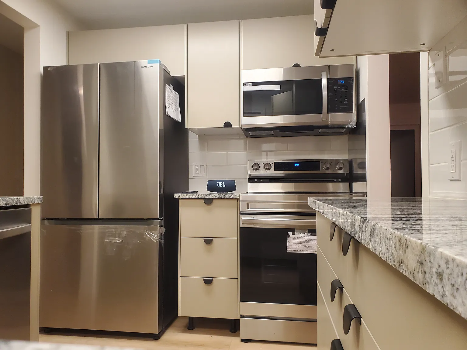 2 bed, 1206 sqft, $2,300 — Photo 2