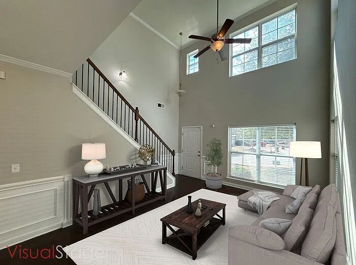 3 bed, 2.5 bath, 1995 sqft, $1,999 — Photo 3