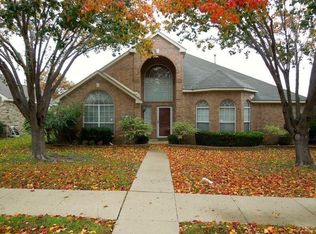 2021 Valley Falls Ave, Mesquite, TX 75181