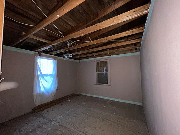 5th image of 1820 N 6th St