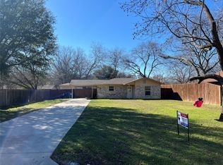 237 Oakwood Cir, Shady Shores, TX 76208