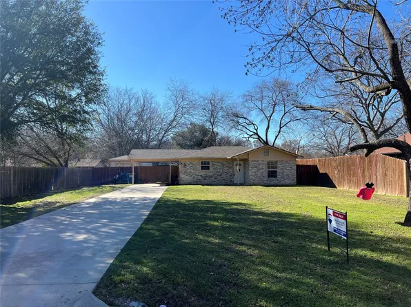 237 Oakwood Cir, Shady Shores, TX 76208