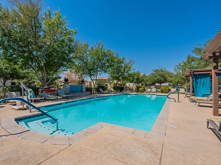 4644 E Beck Ln — Photo 6