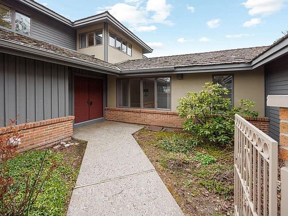 3rd image of 12659 S Marina Village Dr