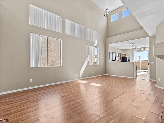 5th image of 9554 Friant St