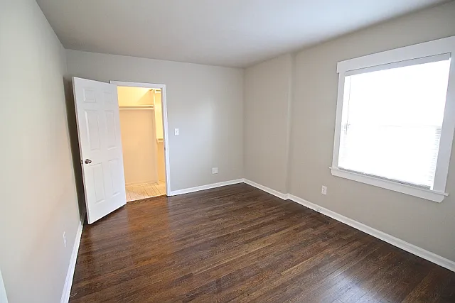 4314 Warwick Blvd — Photo 4