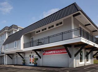 1099 W Governor Rd, Hummelstown, PA 17036