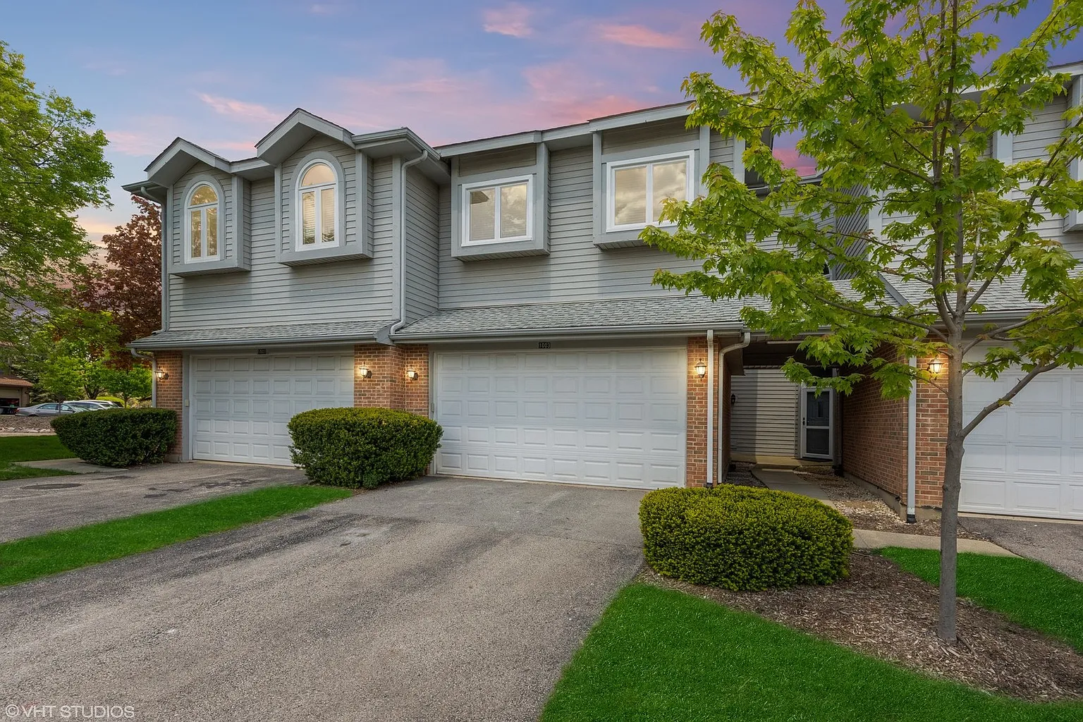 1003 Arbor Ct photo 1