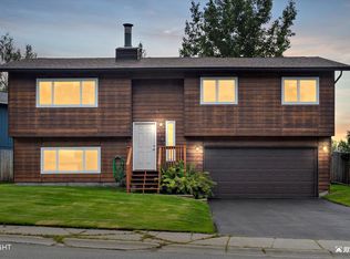 3260 Rosalind Loop, Anchorage, AK 99507