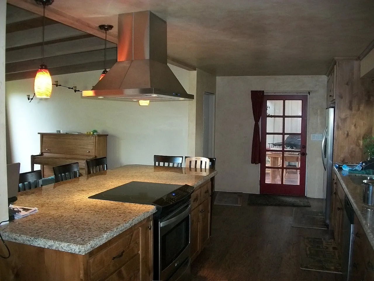 3200 Sunset Dr photo 1