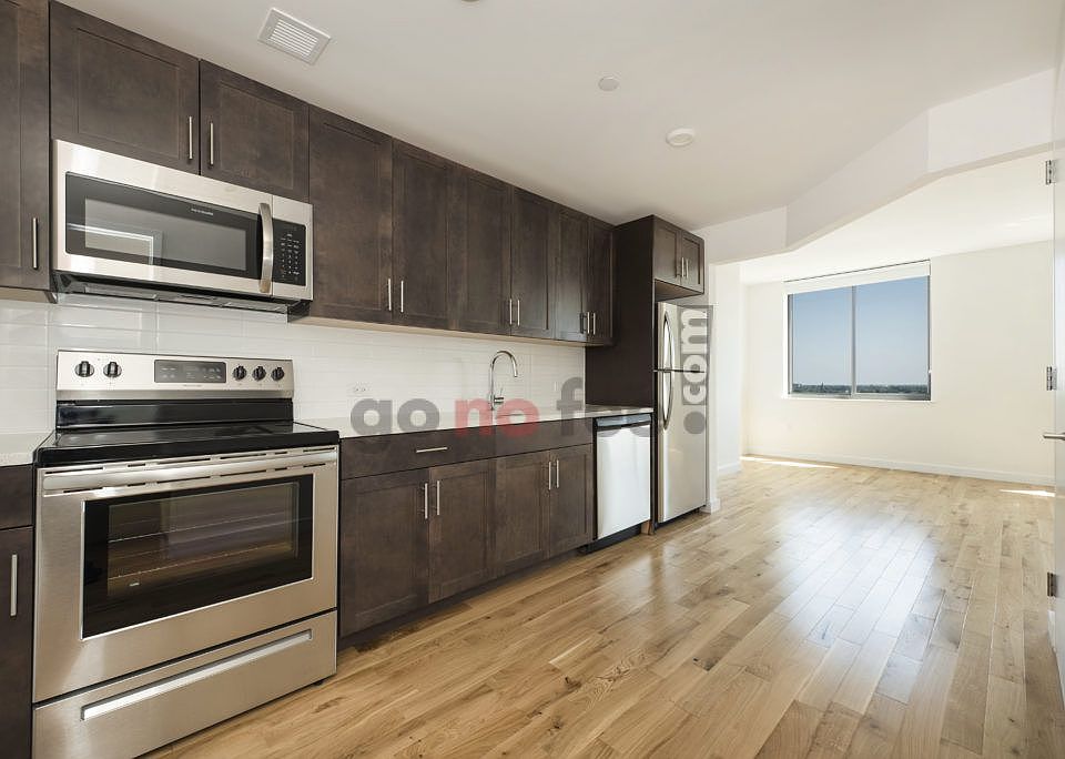 1st image of 14736 94th Ave APT 13E