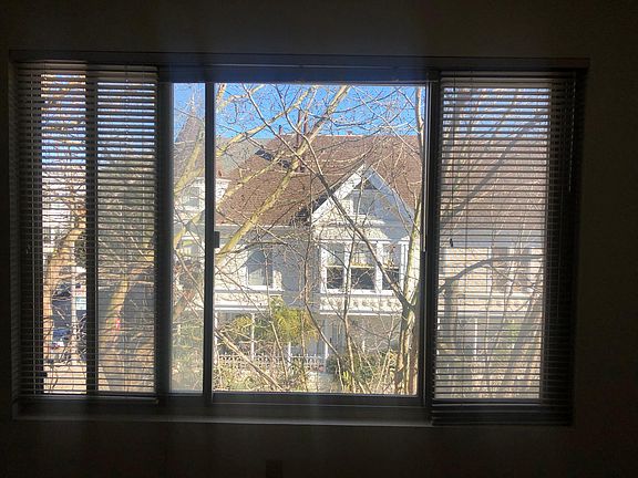 4th image of 2701 Sacramento St APT 5