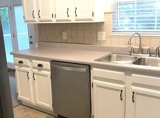 608 Salisbury Ln, Knoxville, TN 37934