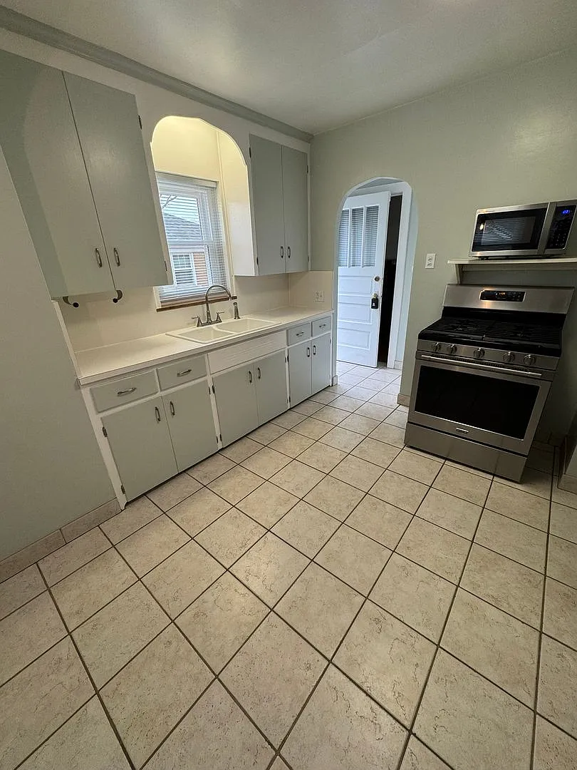 Nice 3 bedroom Single Family Home for Rent in Millcreek! — Photo 2