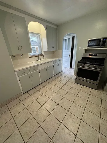 3921 W Ridge Rd Photo 1