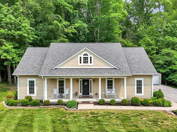 7074 E Pine Needle Ln, Morgantown, IN 46160