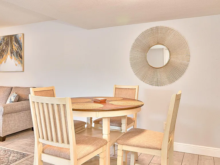 2417 W Stroud Ave #A — Photo 20