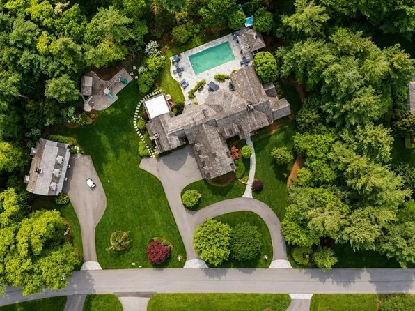 9 High Ridge Dr, Mattapoisett, MA 02739